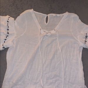 super cute white top
